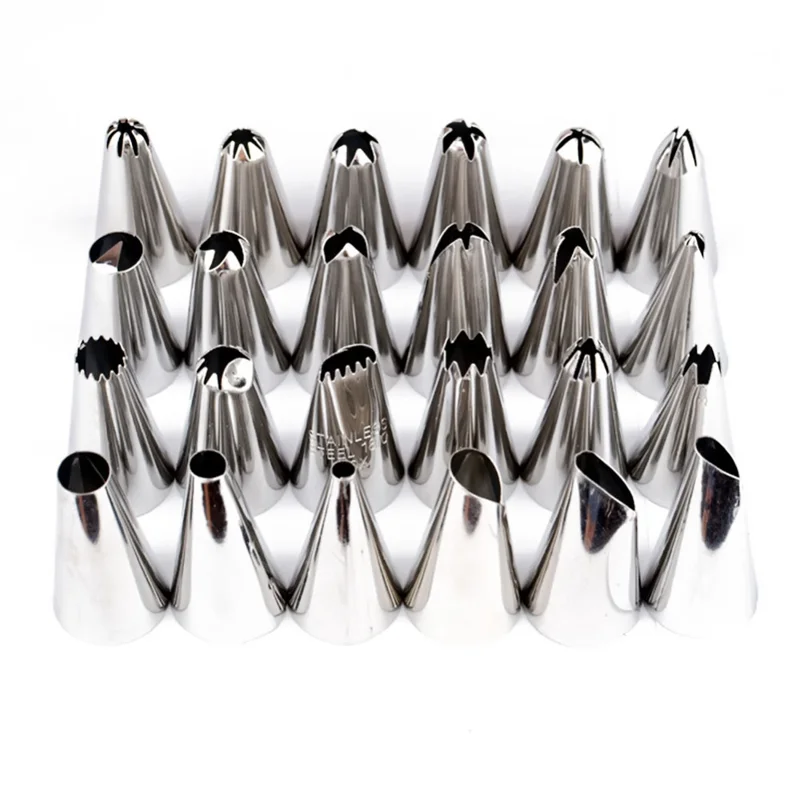 Cake Decorating Piping Tips Set