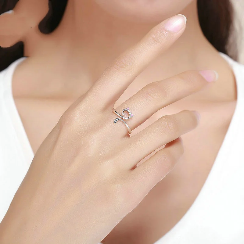 Silver-Tone Cat Ring