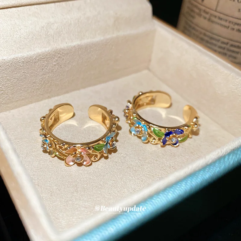 Vintage Floral Ring